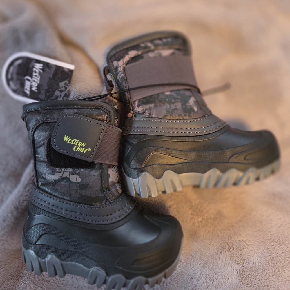 Western Chief Kids' Gray Camo Rain & Snow Boots